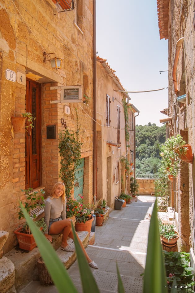 pitigliano town centre