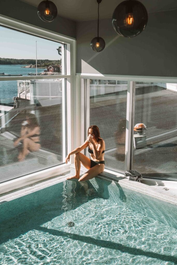 tanumstrand infinity pool