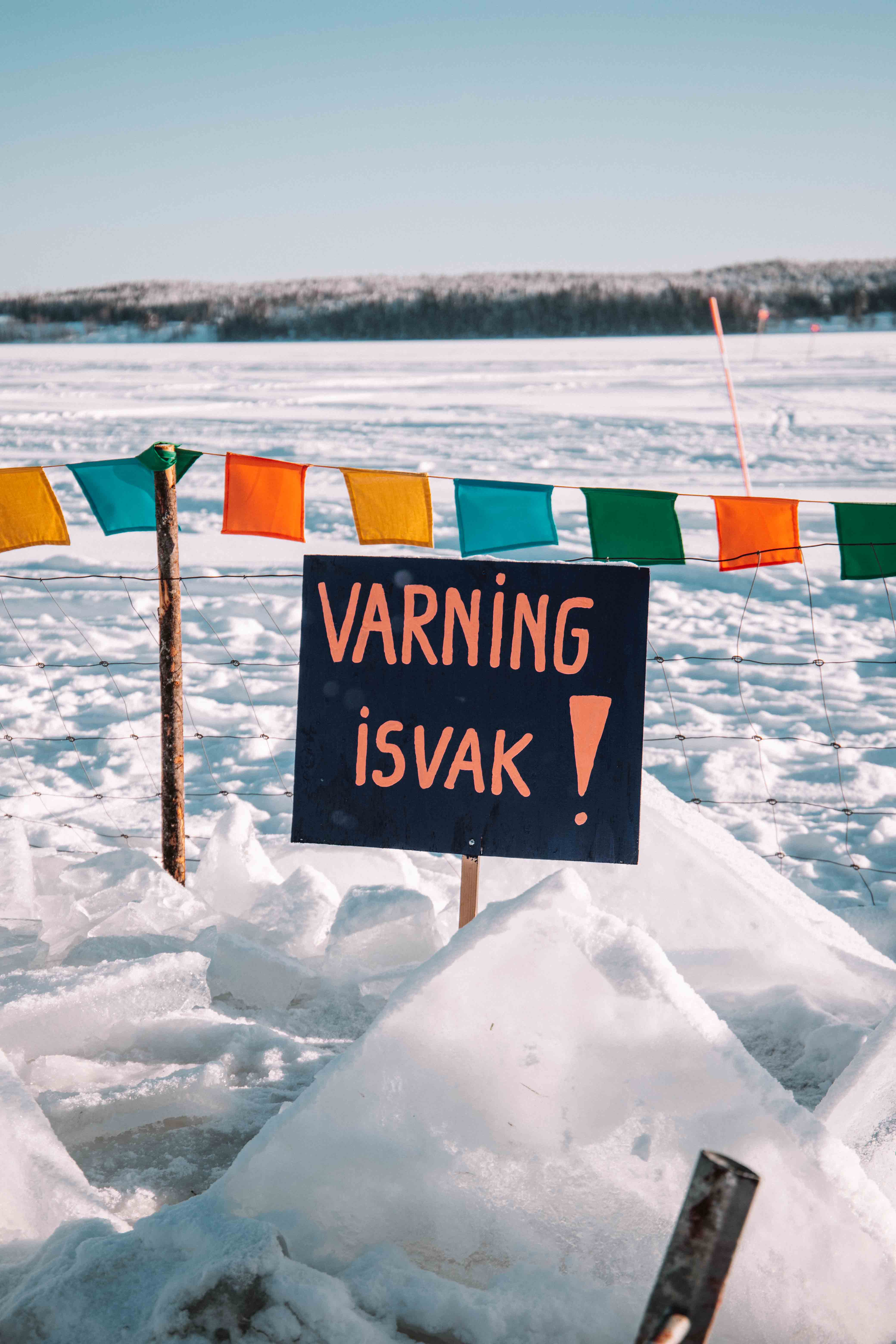 isvak in tavelsjö / ice bath
