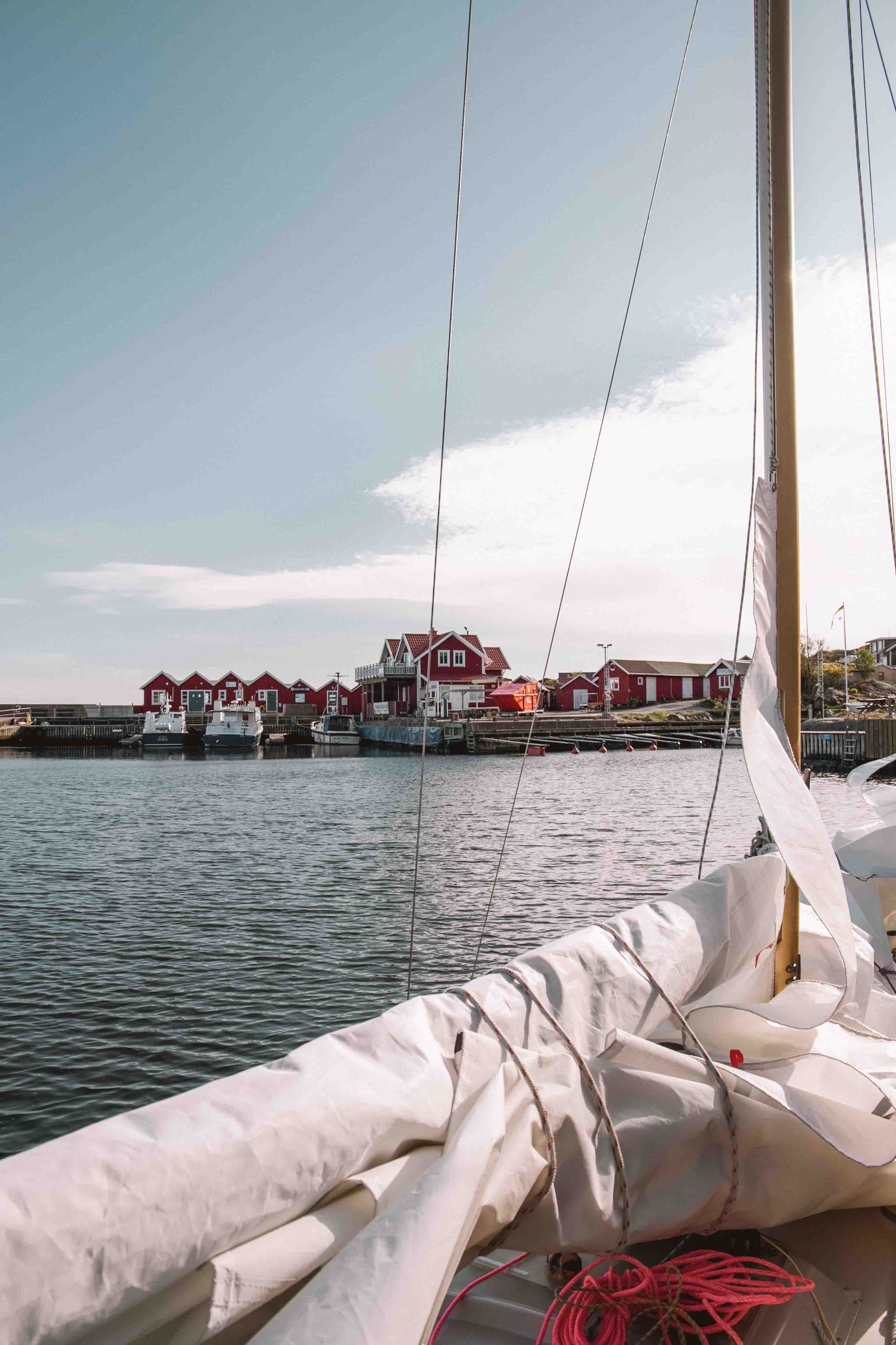 island hopping sailing to dyrön west sweden