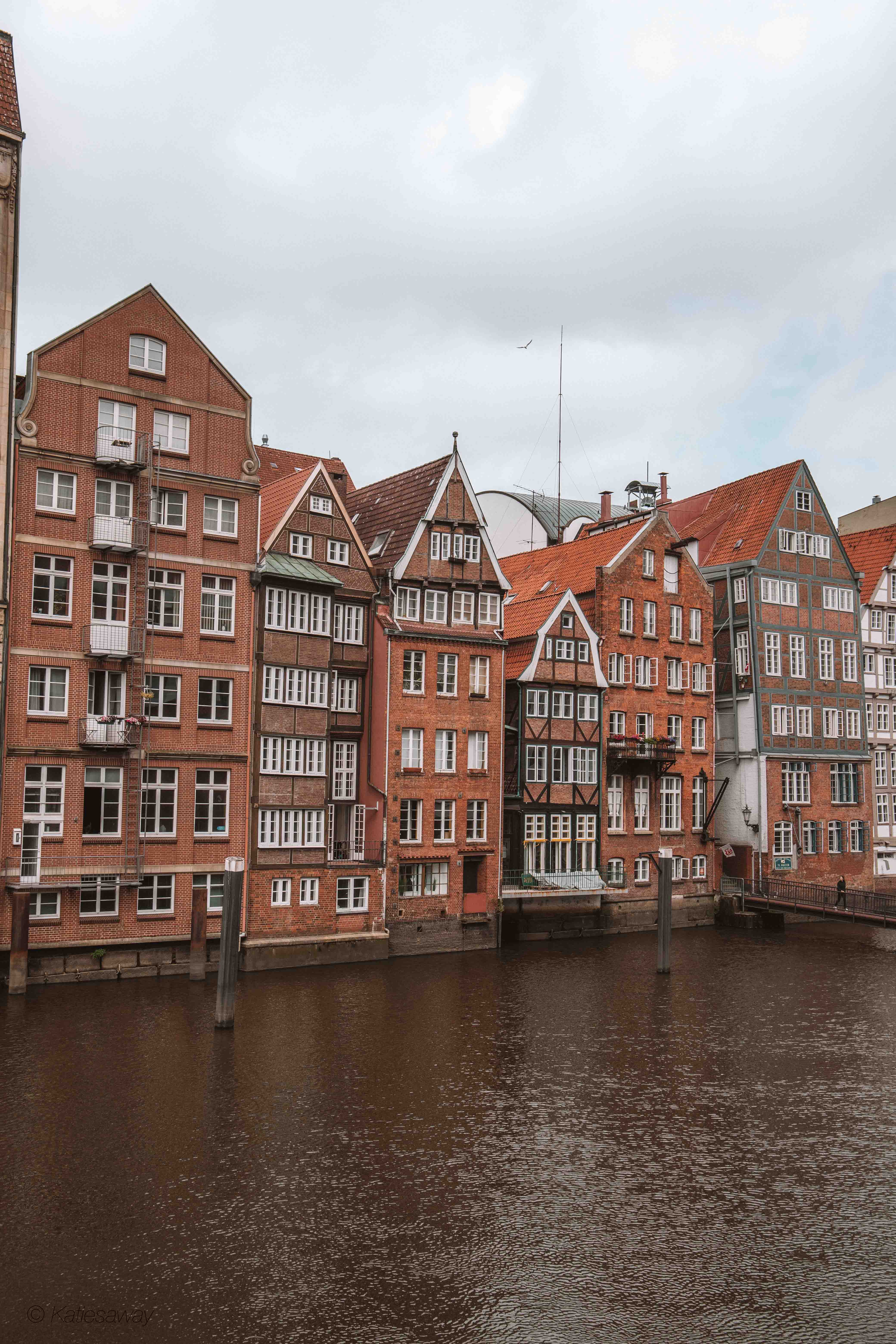 hamburg old buildings on the water