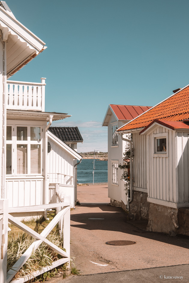 styrsö white houses on a street