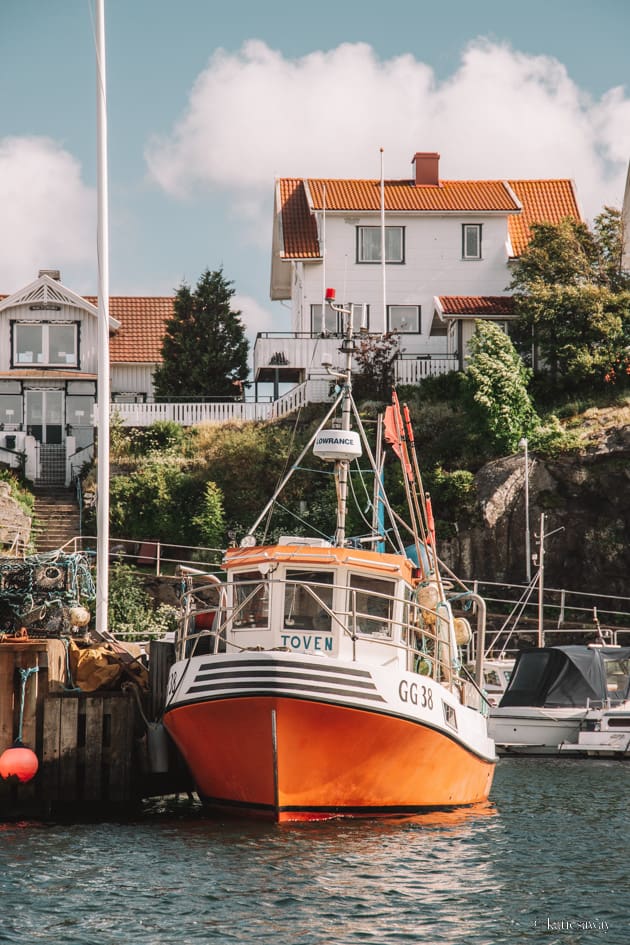 åstol island harbour west sweden