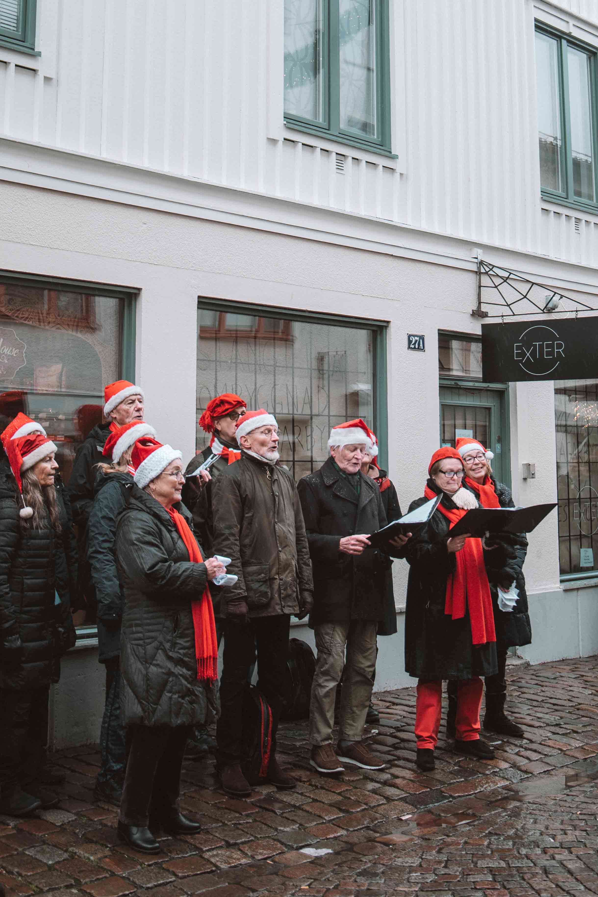 choir singers at christmas event in gothenburg