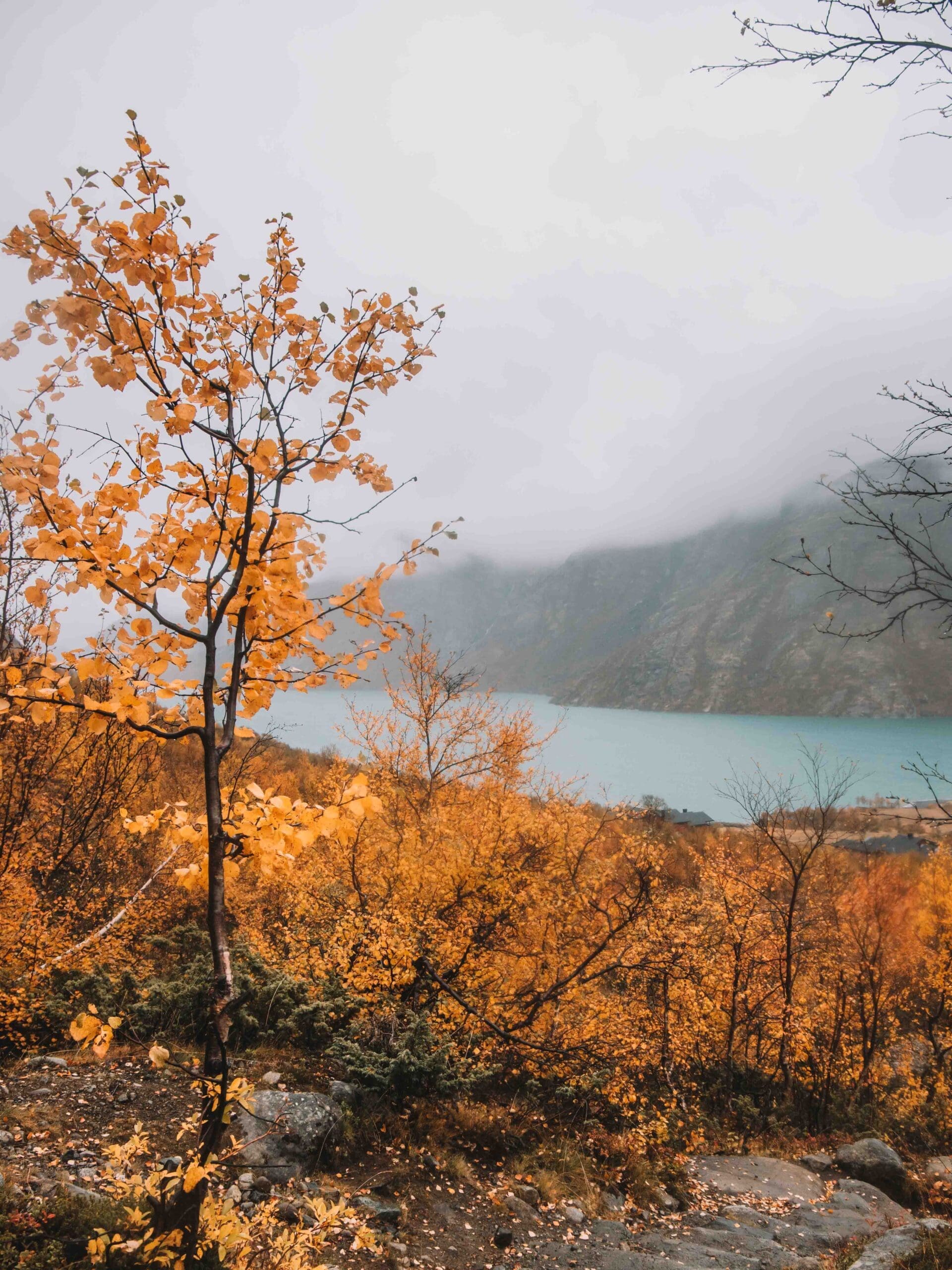 besseggen ridge hike in autumn