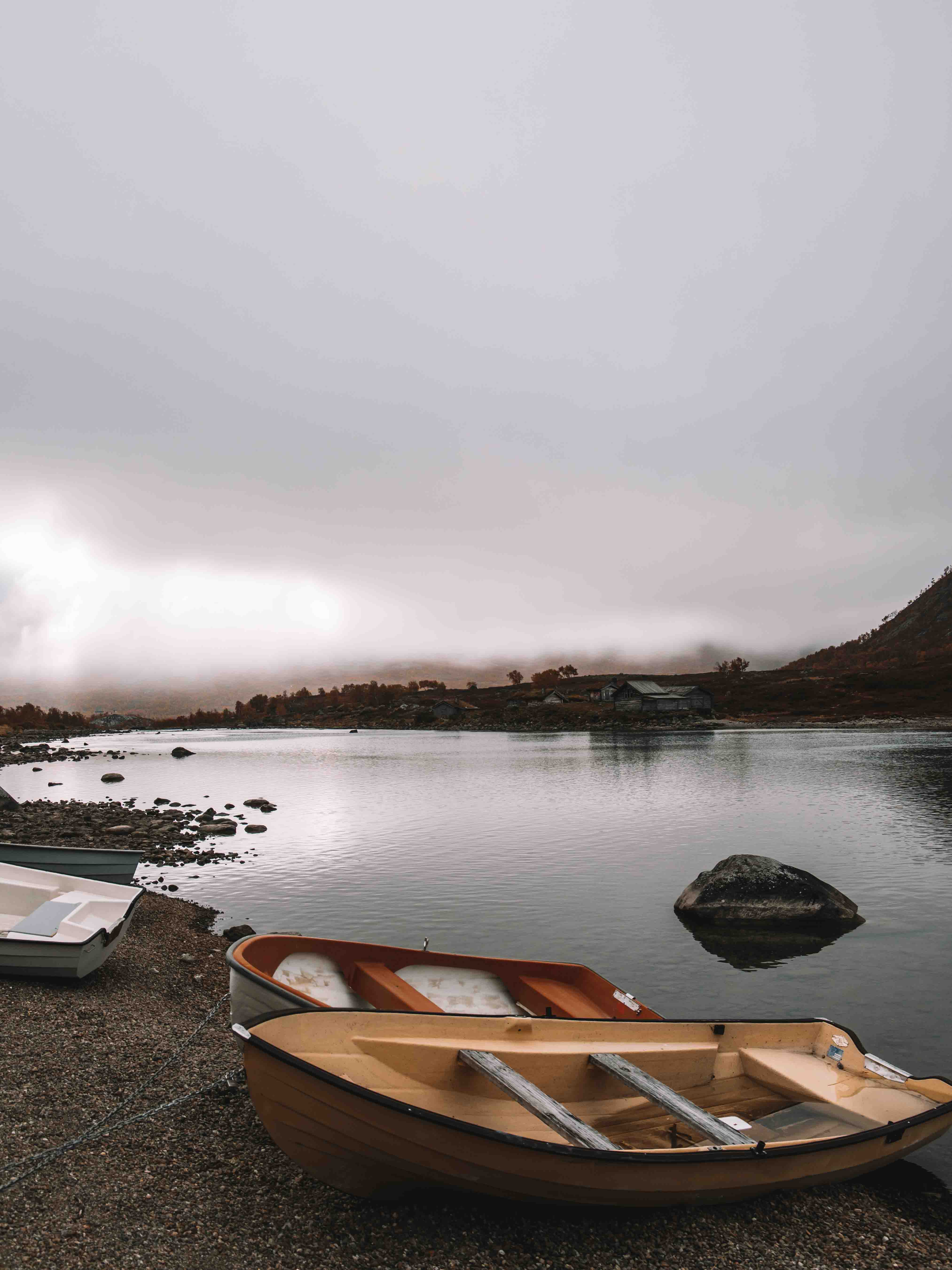 view of gjendesheim in the fog