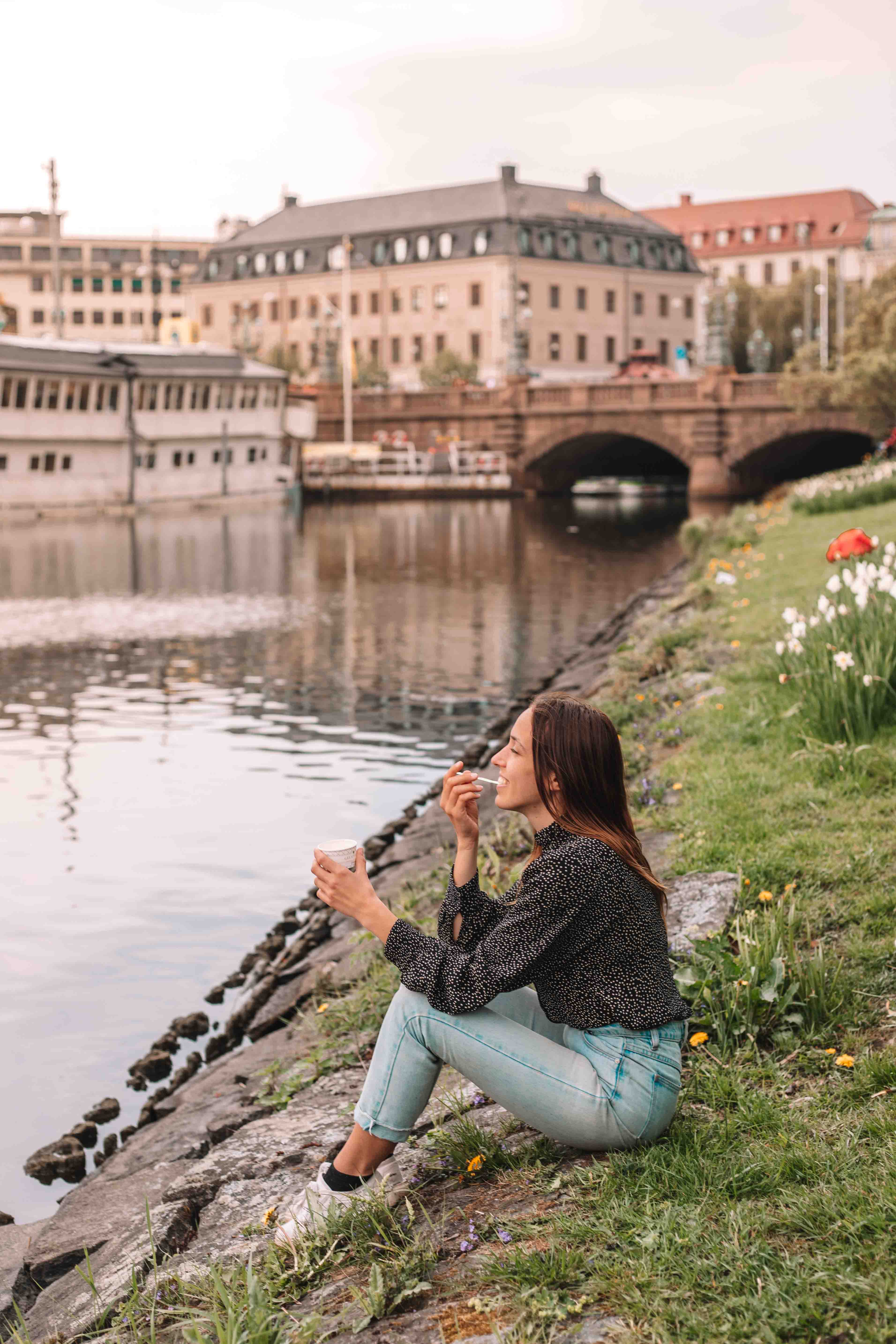 kungsparken canal bank gothenburg