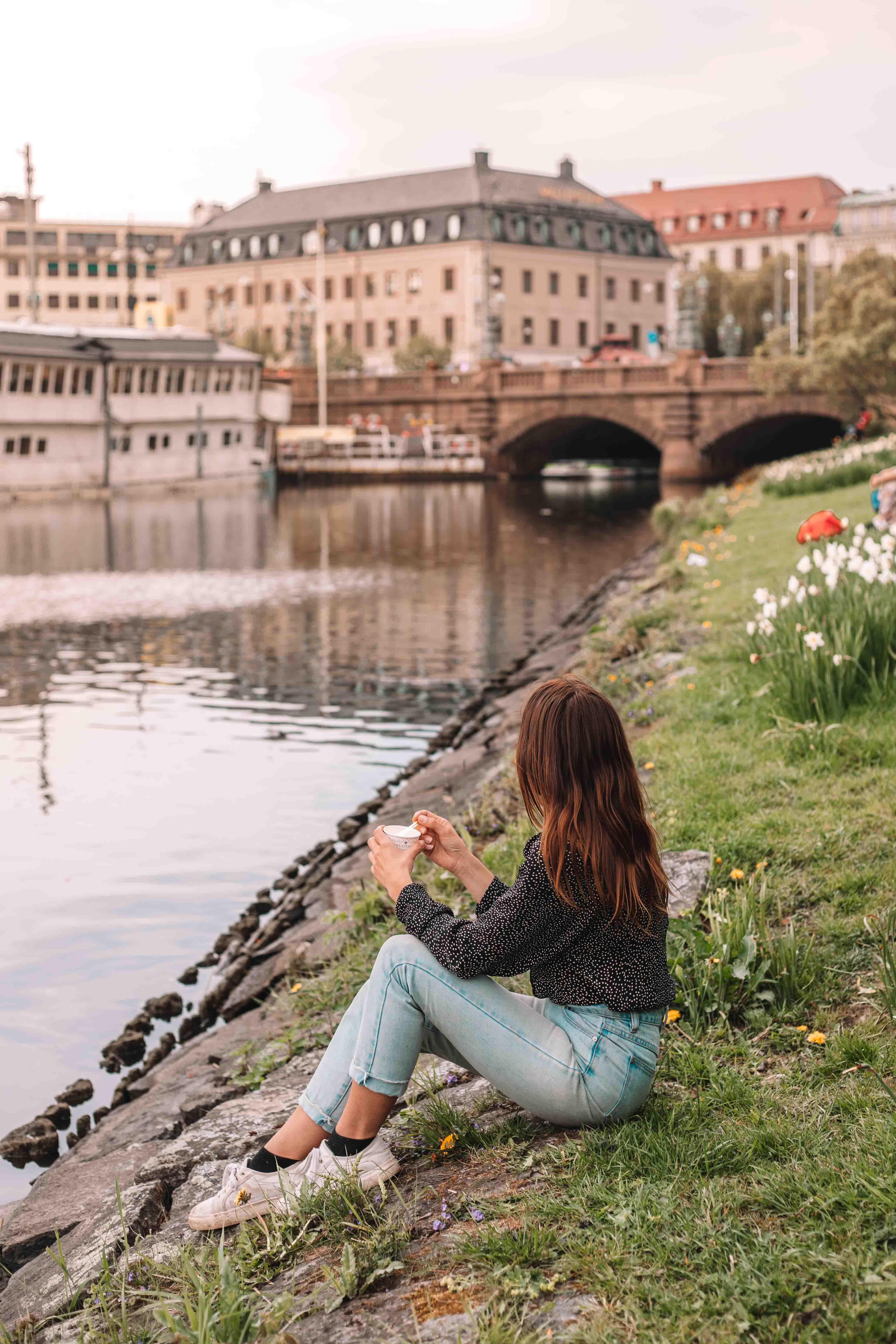 kungsparken canal bank gothenburg