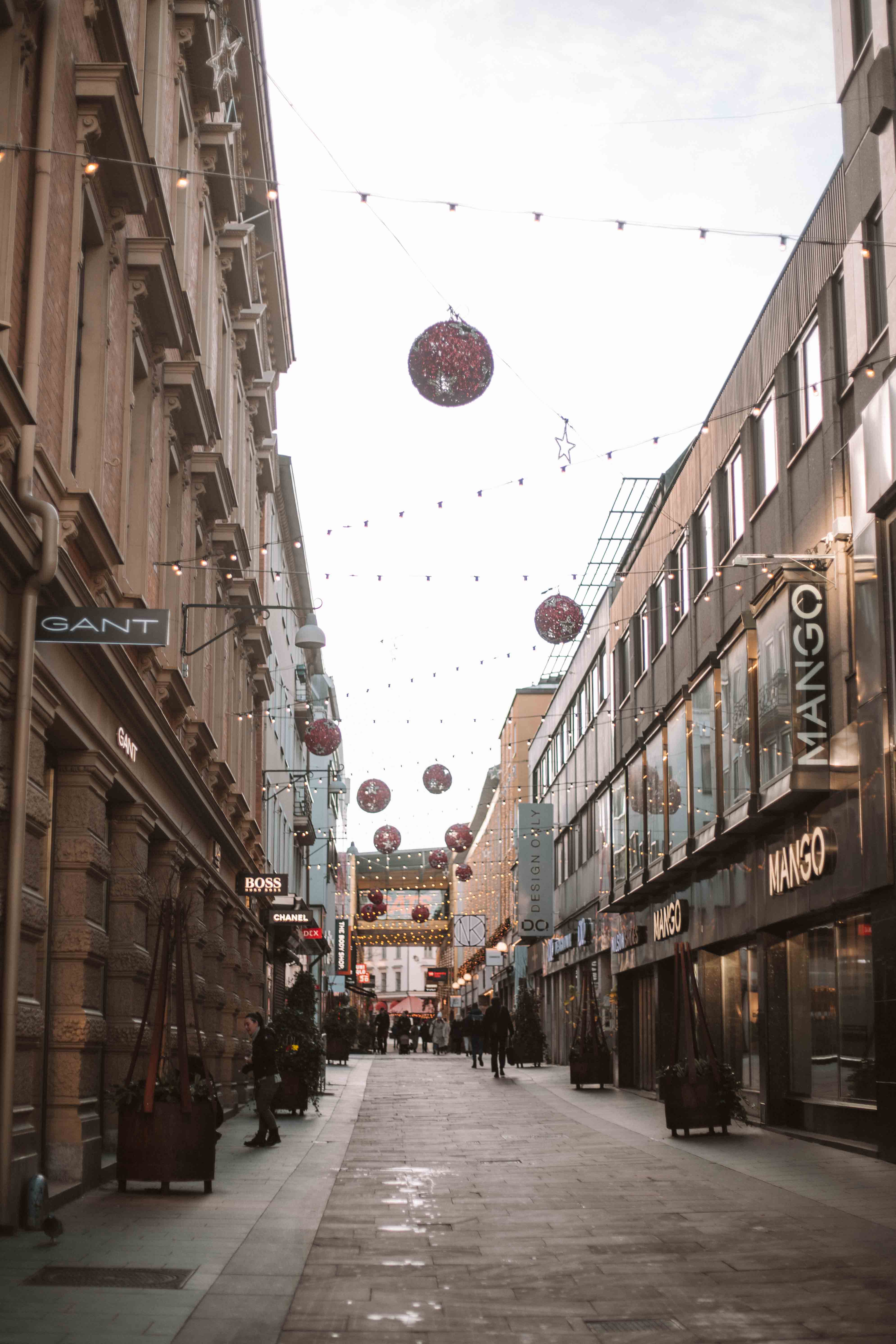 the main shopping street of gothenburg at christmas time