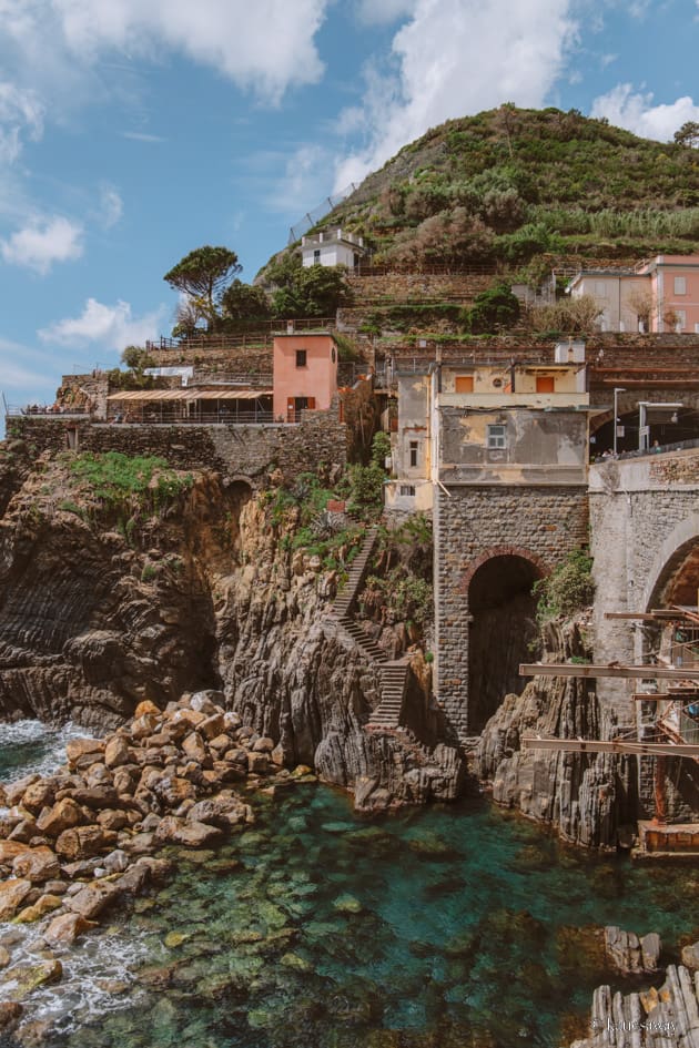 Riomaggiore railway station from the coastal walk